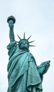 the statue of liberty represents freedom